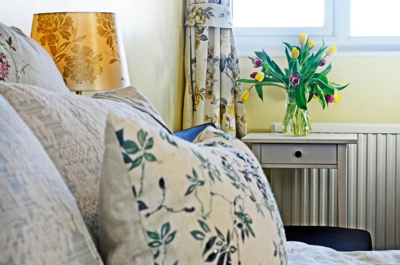 Whitby Spacious Rugby Field Cottage With Off-Street Parking And Ev Fast Point For Electric Cars Ngoại thất bức ảnh