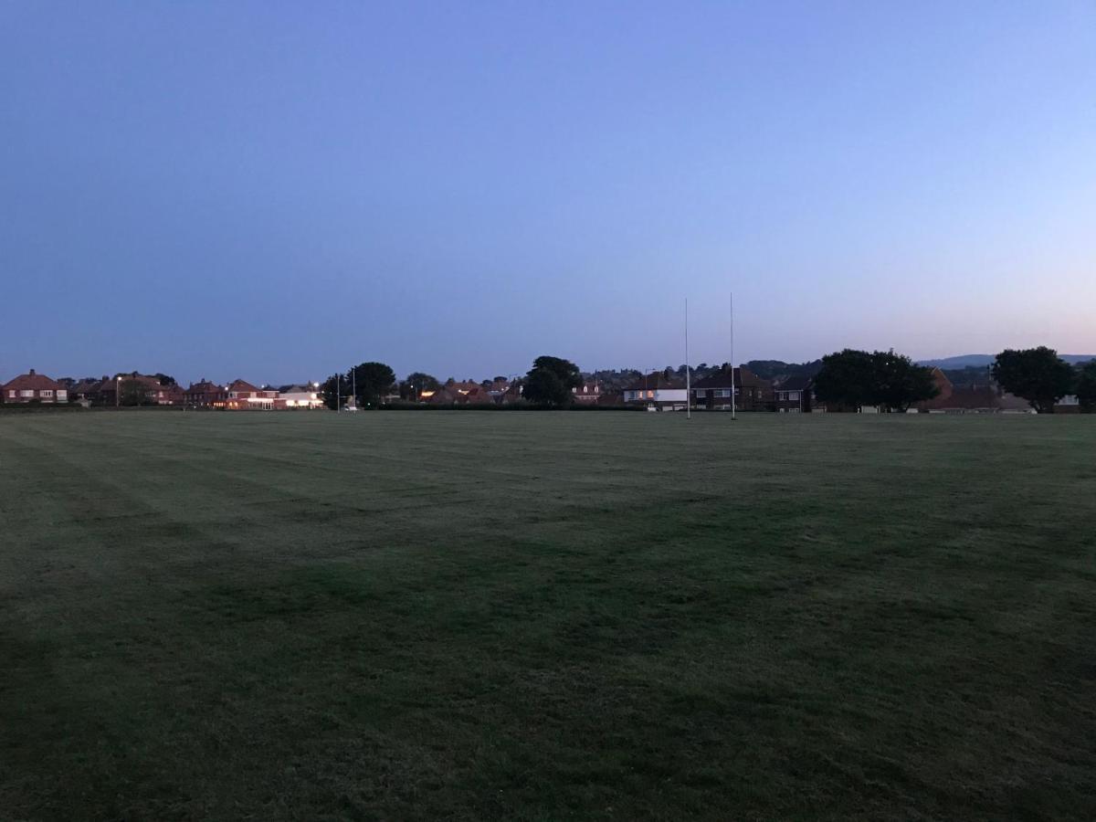 Whitby Spacious Rugby Field Cottage With Off-Street Parking And Ev Fast Point For Electric Cars Ngoại thất bức ảnh